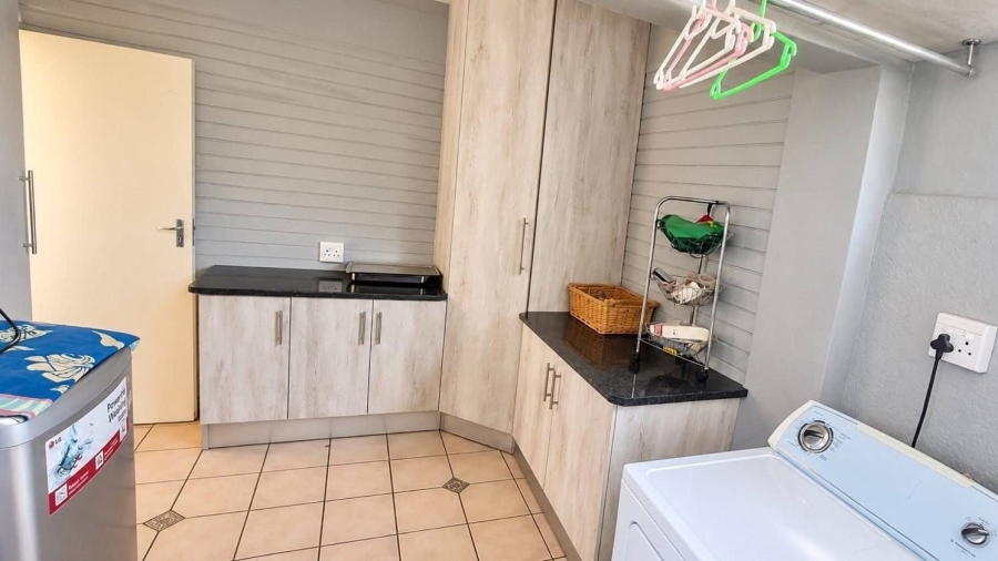 4 Bedroom Property for Sale in Flimieda North West